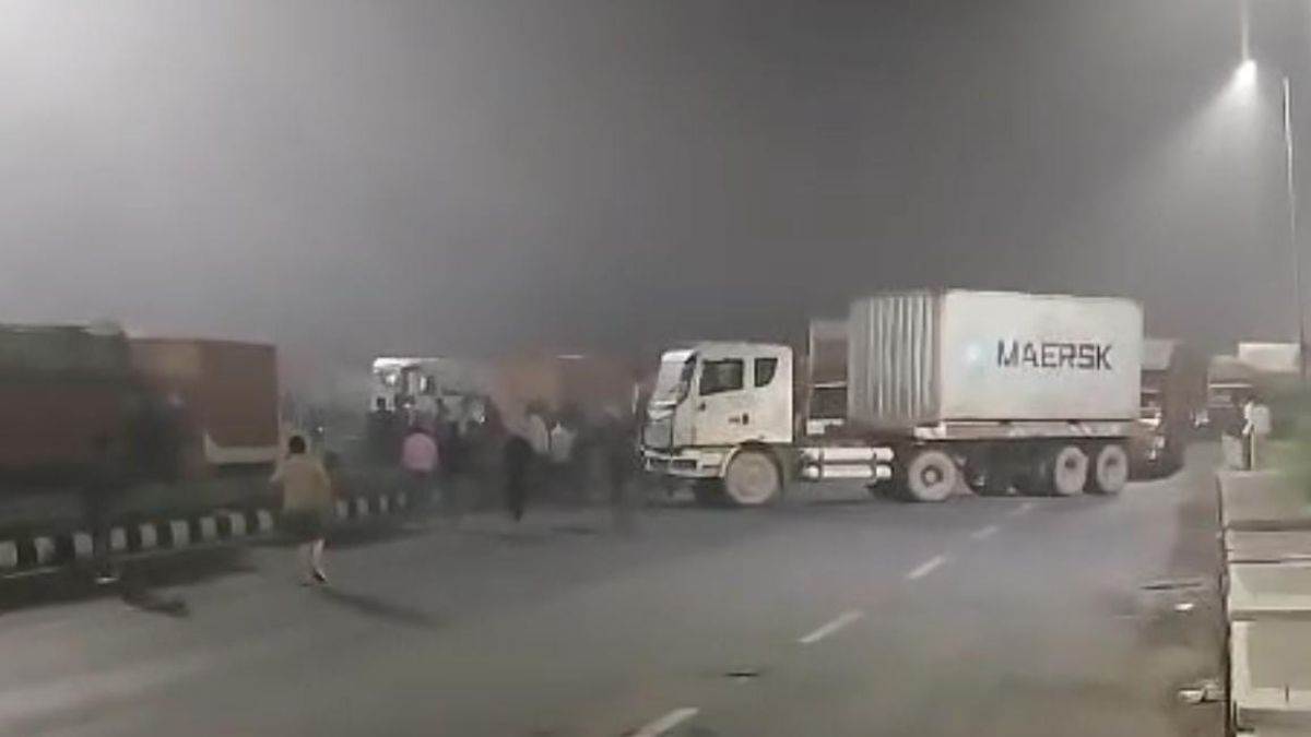 ncr bhigwan toll plaza truck driver protest overload fee dispute causes jam