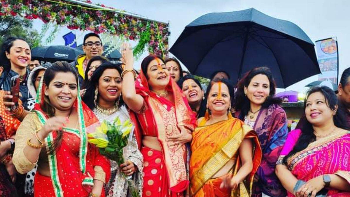 https://www.jagranimages.com/images/newimg/01112022/01_11_2022-chhath_in_foreign_malini_awasthi__23175172.jpg