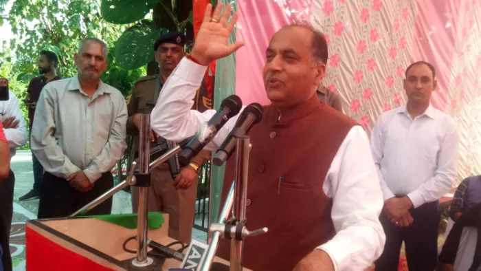 मुख्यमंत्री जयराम ठाकुर ने भोरंज विधानसभा क्षेत्र में जनसभा को संबोधित करते हुए।