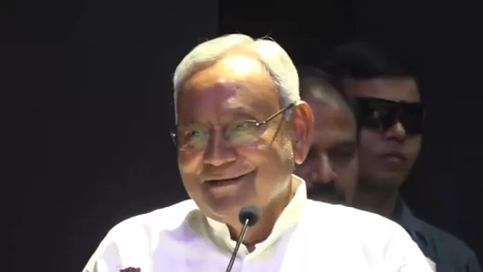 Bihar Shikshak Bharti : 'ये कहिए कि राज्य सरकार ने नियुक्ति की है', किस बात पर नीतीश ने RJD के मंत्री को दे दी नसीहत