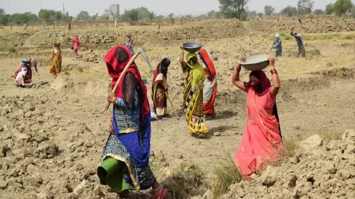 मनरेगा बकाए के संबंध में केंद्र से संतोषजनक जवाब नहीं मिला तो पार्टी एक बड़ा आंदोलन शुरू करेगी।