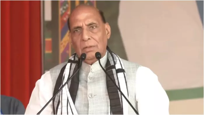 मणिपुर की स्थिति पर राजनाथ सिंह ने कुकी और मैतेई समुदाय से की अपील (Image: