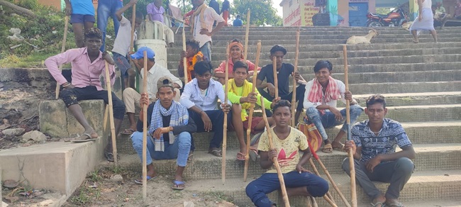 नाथनगर के दियारा इलाके में खेत पर कब्जा के लिए दो दर्जन बदमाशों ने की कई राउंड फायरिंग 2 नाथनगर के दियारा इलाके में खेत पर कब्जा के लिए दो दर्जन बदमाशों ने की कई राउंड फायरिंग