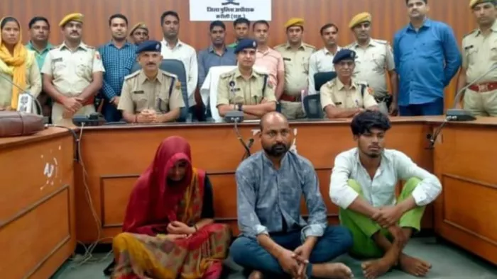 करौली पुलिस ने मां, मामा और कर्मचारी तीनों को गिरफ्तार करके गुरुवार को जेल भेज दिया।