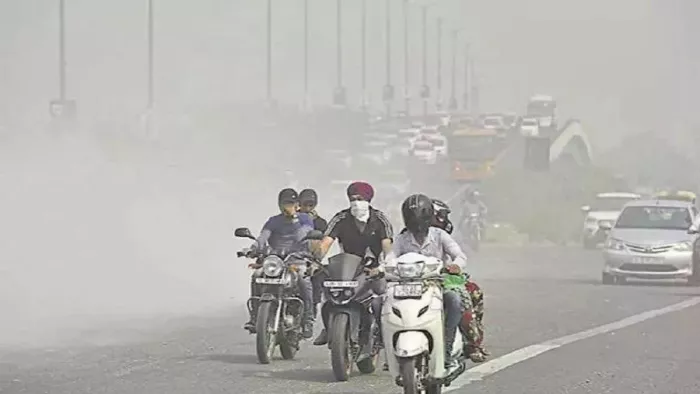 दीवाली के बाद बिगड़ी आबोहवा, बहुत खराब श्रेणी में पहुंचा AQI।