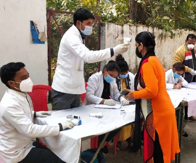 उत्तर प्रदेश विधान परिषद की 11 सीटों के लिए मंगलवार को मतदान सुबह आठ से शाम पांच बजे तक होगा।