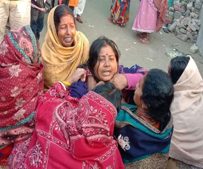 वारदात की जानकारी मिलने के बाद रोते स्वजन। जागरण