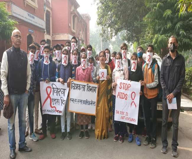 every year lakhs of people die due to aids in the world students take out awareness rally in meerut