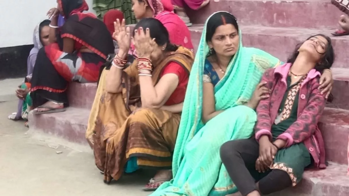 Saran Accident: हाथों से मेहंदी का रंग छूटने से पहले ही दुल्हन का उजड़ गया सुहाग, शव पहुंचते ही गांव में कोहराम