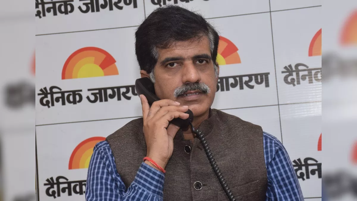 Health Tips: उल्टी, बेहोशी और हाथ-पैर में कमजोरी लगना गंभीर लक्षण, पढ़ें- कॉलर के सवाल और न्यूरो सर्जन के जवाब