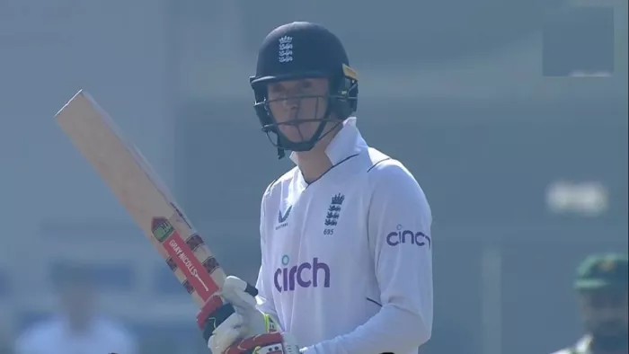 PAK vs ENG: जैक क्राउली, ओपनर बल्लेबाज इंग्लैंड क्रिकेट टीम (फोटो क्रेडिट ट्विटर)