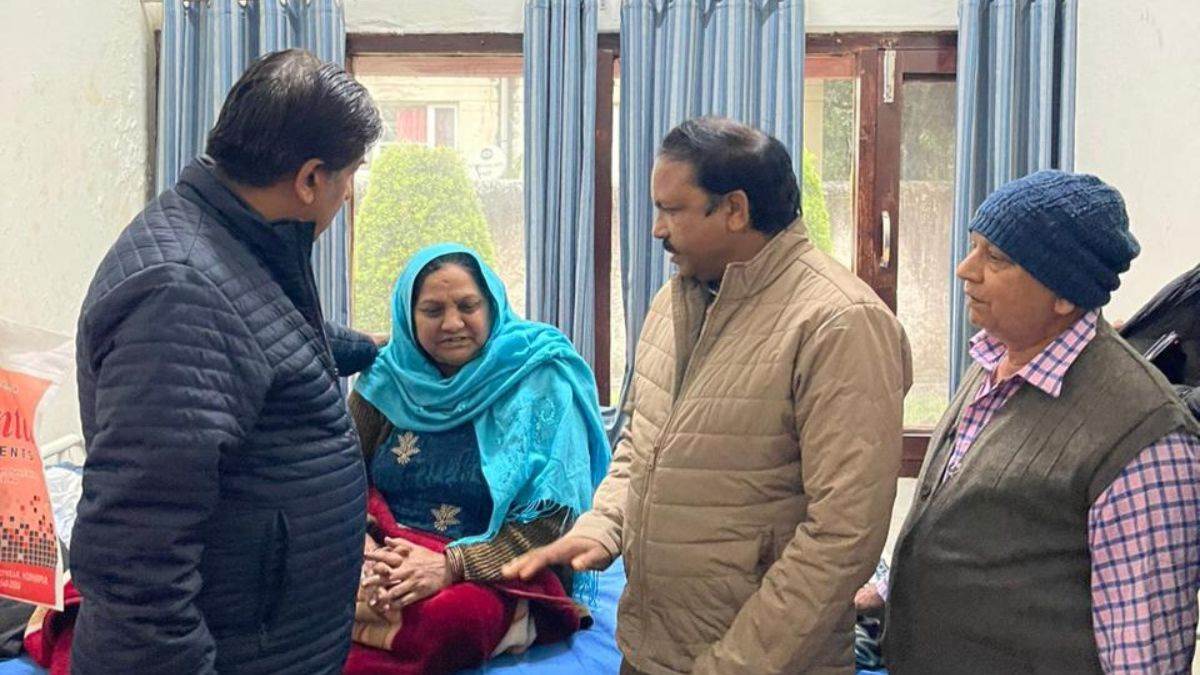 https://www.jagranimages.com/images/newimg/01122023/01_12_2023-cabinet_minister_jimpa_hoshiarpur_23593992_142843832.jpg