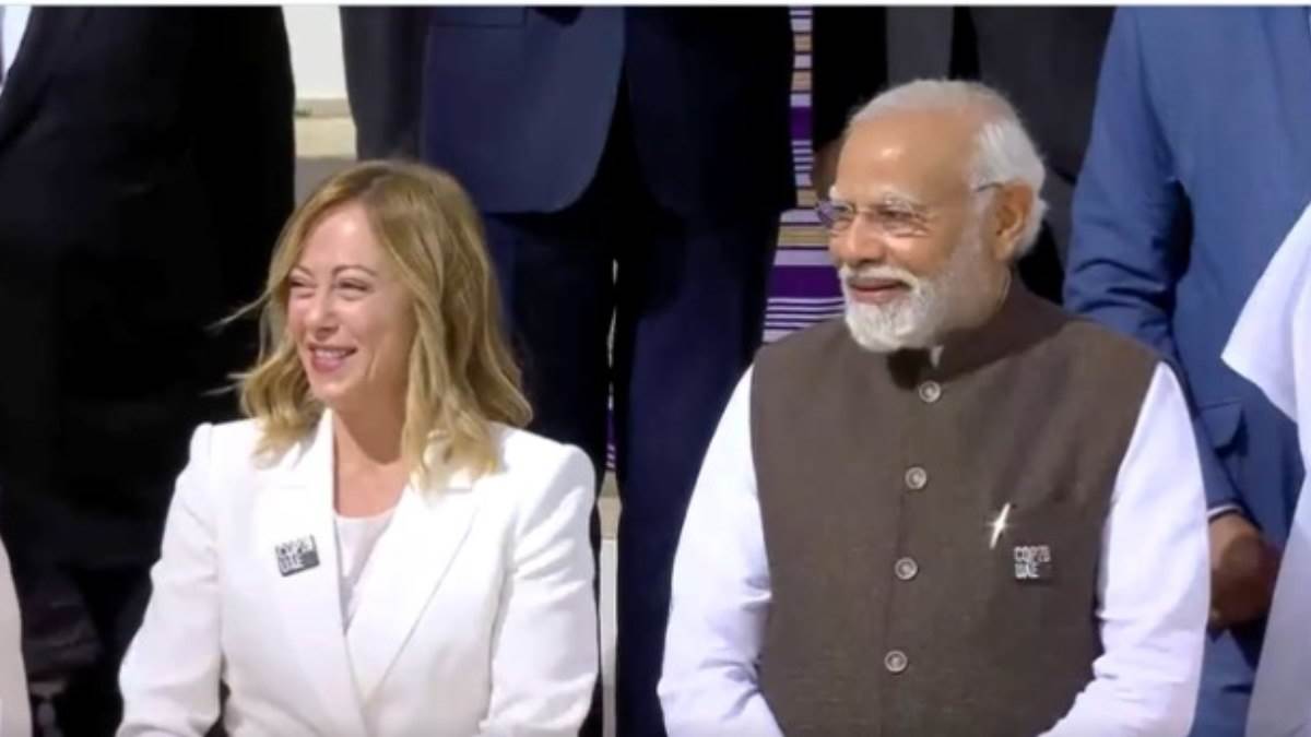 COP28 Summit LIVE: सम्मेलन में शामिल वैश्विक नेता एक साथ आए नजर, क्लिक कराई  फोटो; पीएम मोदी के साथ नजर आईं मेलोनी - Global leaders attending the  conference were seen coming together