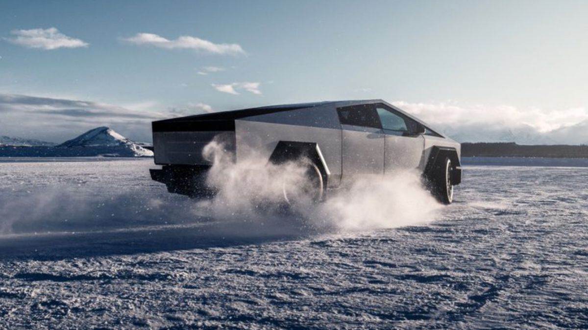 https://www.jagranimages.com/images/newimg/01122023/01_12_2023-tesla_cybertruck_1_23593833.jpg