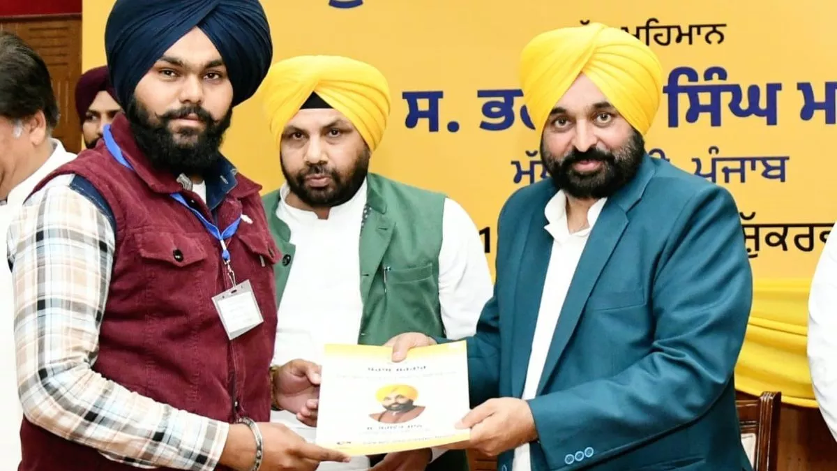 Punjab News- शुरू हुई स्वदेश वापसी, विदेश से वापस आकर युवाओं को मिल रही हैं पंजाब में नौकरियां