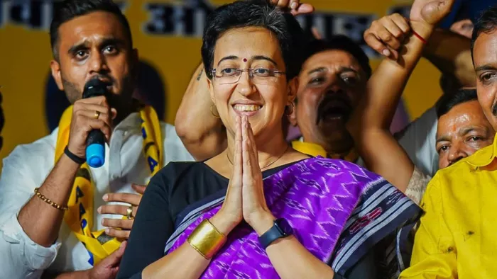 दिल्ली में बस मार्शलों की नियुक्ति को लेकर सीएम आतिशी ने एलजी सक्सेना को लिखी चट्ठी।