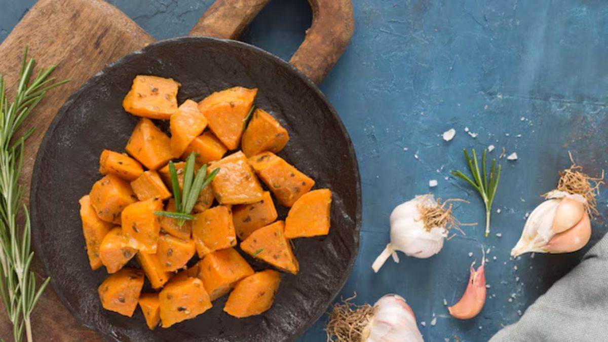 https://www.jagranimages.com/images/newimg/01122024/01_12_2024-sweet_potato_dishes_23840278.jpg