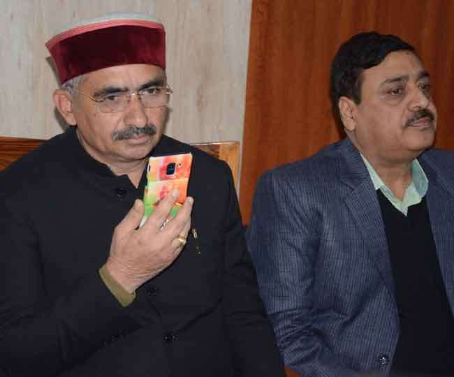 शिकायतों के समाधान को नगर निगम ने खोला कंट्रोल रूम Dehradun News