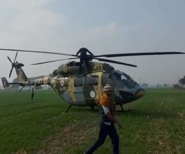 जींद के गांव जाजनवाला के खेतों में सेना का हेलिकाप्टर।