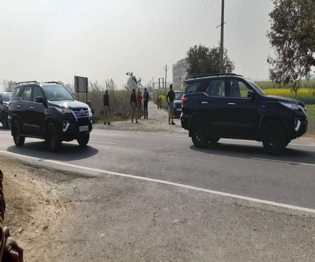 https://www.jagranimages.com/images/newimg/02012022/02_01_2022-prime_minister_reached_meerut_by_road_22346532_141741379.jpg