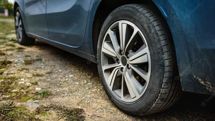 Car Tires Side Cracks, Know Safety Measures And Tips