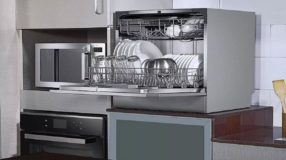 DishWasher Price List in India: कड़ाही से लेकर कूकर तक अब सब होगा साफ, बर्तनों को रगड़ने से मिलेगा निजात