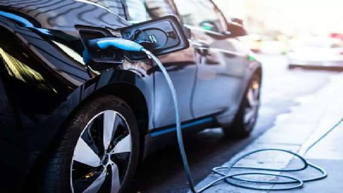 Electric Vehicle in UP: प्रतीकात्मक तस्वीर; Source- Jagran News