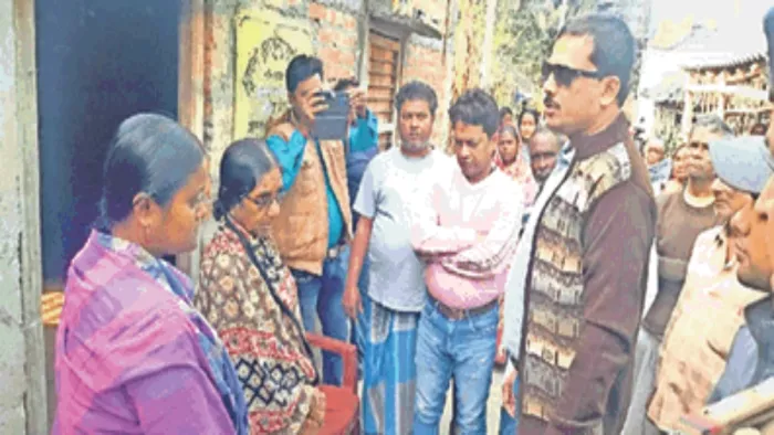 मामला हड़ताल के दासपुर का है। वहीं प्रशासन ने पूरे मामले की गंभीरता पूर्वक जांच का आश्वासन दिया है।