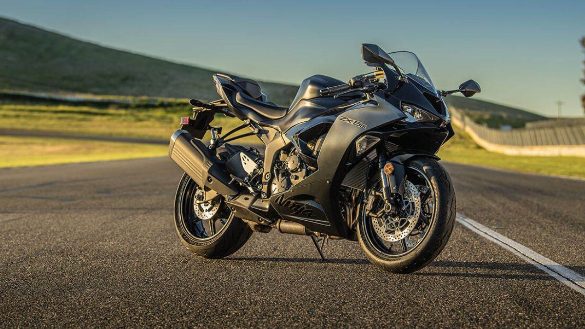 https://www.jagranimages.com/images/newimg/02012024/02_01_2024-2024_kawasaki_ninja_zx-6r_23619544.jpg