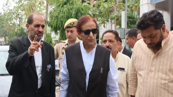 आजम खां के पीए, सपा कोषाध्यक्ष व स्वजन पर एक और प्राथमिकी (File Photo)