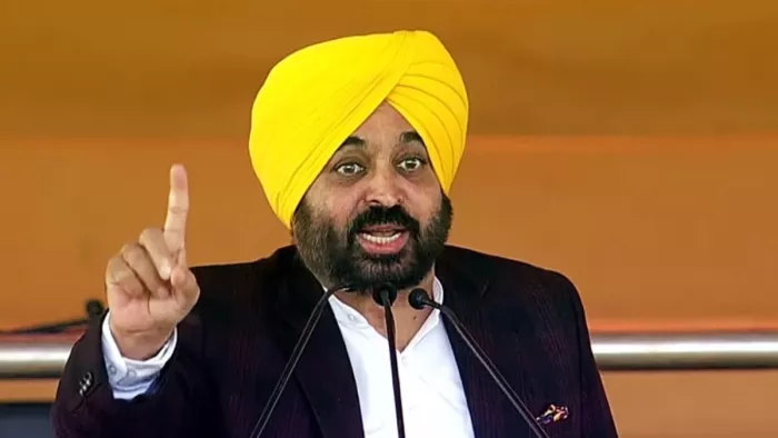 अब हवाई जहाज से बुजुर्गों को कराएंगे तीर्थ यात्रा cm मान