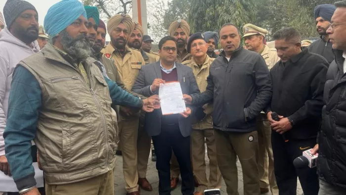 पंजाब में दो घंटे के अंदर मिलेगा पेट्रोल-डीजल, सभी जिलों में भेजे जाएंगे टैंकर (फोटो जागरण)