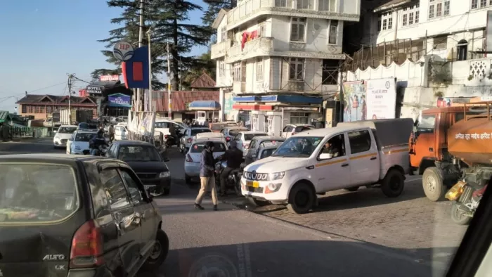 हिमाचल में ट्रक चालकों की हड़ताल, थमे वाहनों के पहिये