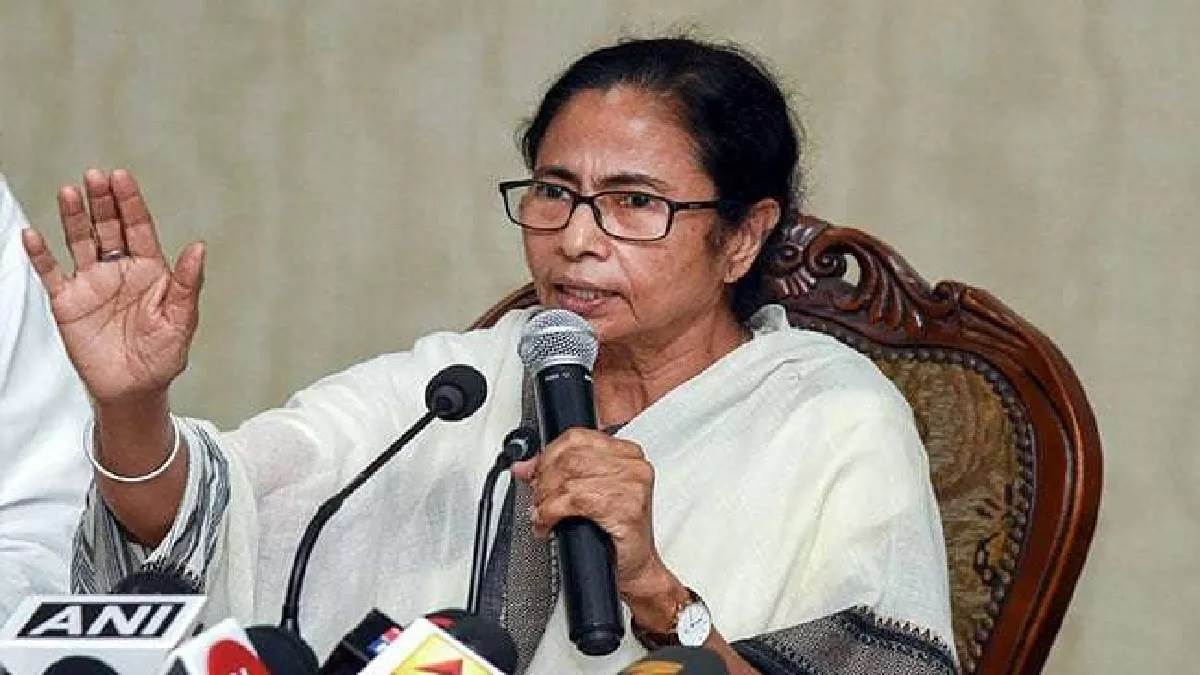 west bengal cm mamta banerjee lashed at center said bsf is making infiltration in bengal conspiracy to defame