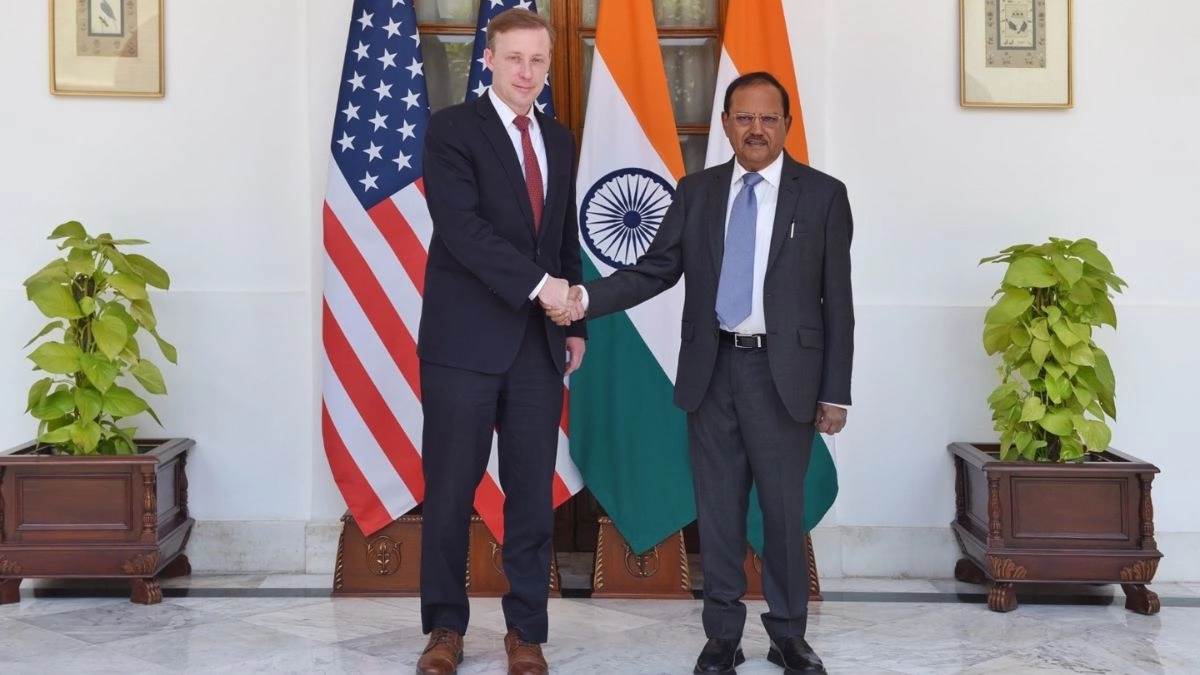 https://www.jagranimages.com/images/newimg/02012025/02_01_2025-usa_and_india_23860147.jpg