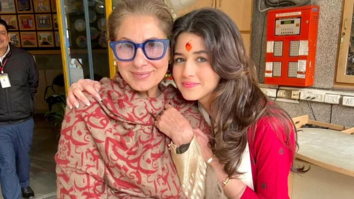 Dimple Kapadia, Dimple Kapadia Granddaughter, Dimple Kapadia Granddaughter Naomika, Twinkle Khanna, Twinkle Khanna Niece, Twinkle Khanna Niece Naomika