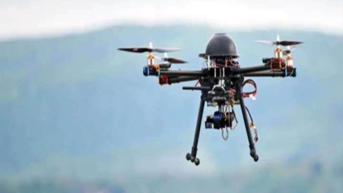 https://www.jagranimages.com/images/newimg/02022023/02_02_2023-drone_attack_in_iran_23316937.jpg