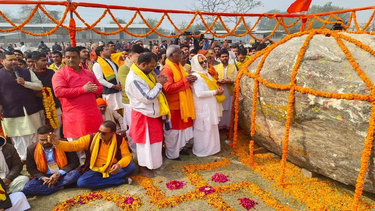 राम मंदिर के राम: शालिग्राम पहुँचा अयोध्या 