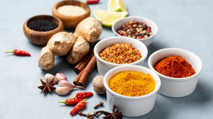 सेहत के लिए हैं बेहद फायदेमंद हैं, किचन के ये साधारण से लगने वाले मसाले