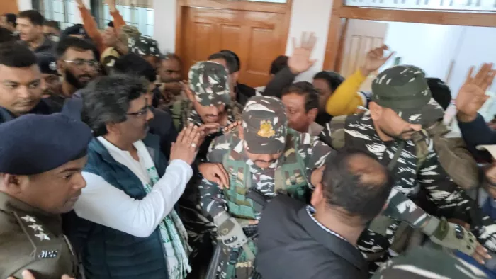 Hemant Soren News जेल में कैसी कटी हेमंत सोरेन की रात, खाने में क्या मिला?