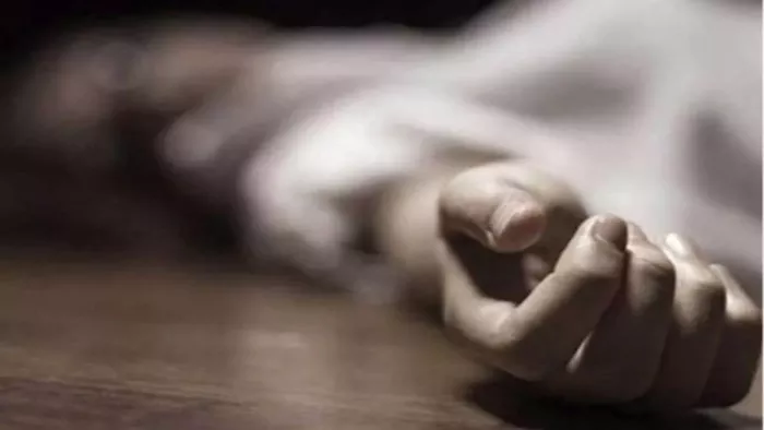 कर्ज से परेशान पैक्स क्लर्क ने की आत्महत्या (प्रतीकात्मक इमेज)।