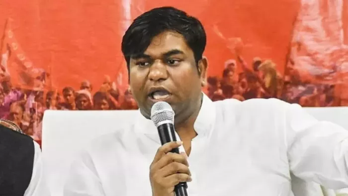 बिहार की विकासशील इंसान पार्टी के संस्थापक और पूर्व मंत्री मुकेश सहनी। फाइल फोटो