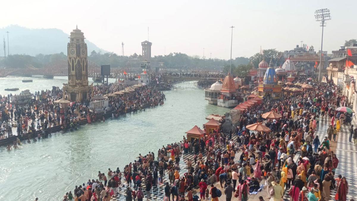 https://www.jagranimages.com/images/newimg/02022025/02_02_2025-ganga-snan-haridwar_23877187.jpg