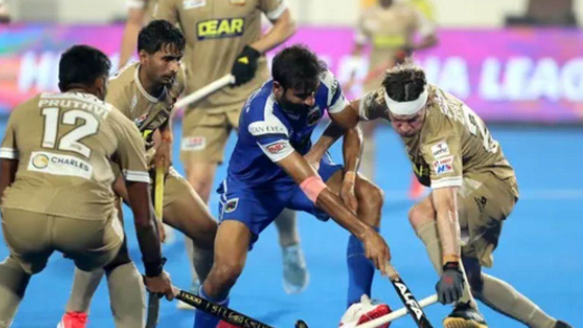 https://www.jagranimages.com/images/newimg/02022025/02_02_2025-hockey_1_23877346.jpg