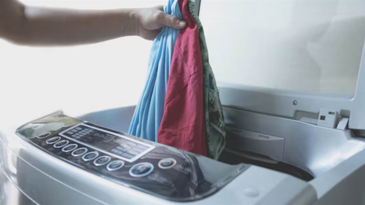 https://www.jagranimages.com/images/newimg/02022025/02_02_2025-washing_machine_23877141.jpg