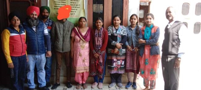 गुम हुए बच्चे को माता-पिता को सौंपा