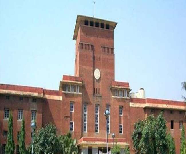केरल छात्रों ने लगाया भेदभाव का आरोप, प्रोफेसर ने नकारा