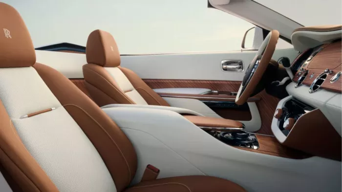 दुनिया की सबसे महंगी कार Rolls Royce अर्काडिया ड्रॉपटेल है।