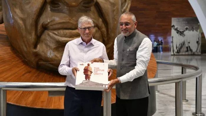 बिल गेट्स ने स्टैच्यू ऑफ यूनिटी को कहा, इंजीनियरिंग की अद्भुत मिसाल। (फोटो, @InfoGujarat)