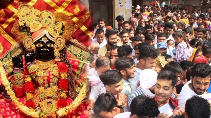 होली से पहले बांकेबिहारी मंदिर से 3 शातिर महिलाएं गिरफ्तार - प्रतीकात्मक तस्वीर।